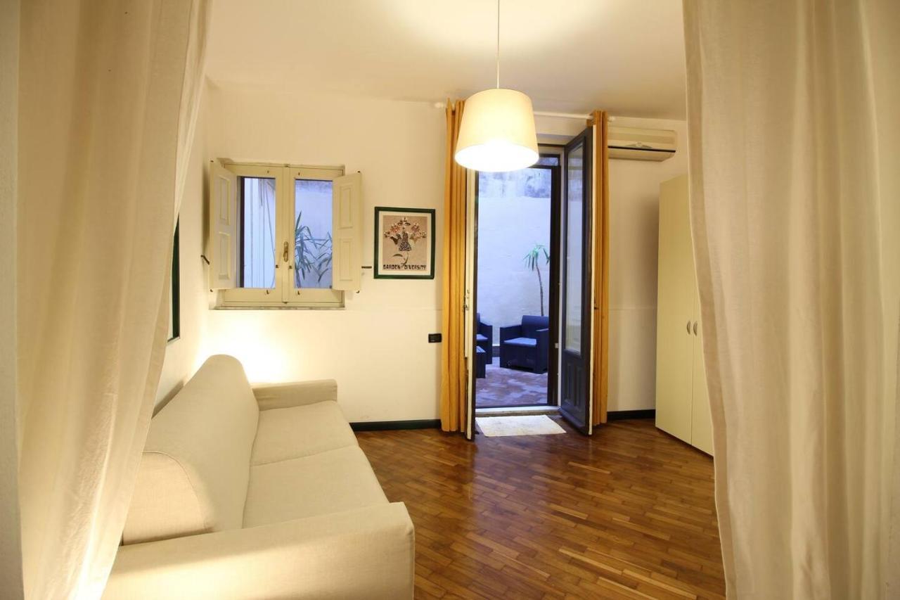 Ferienwohnung Le Case Del Duomo Catania Exterior foto